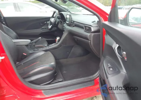 2019 Hyundai Veloster 2.0 Premium z USA, uszkodzony, nr VIN KMHTG6AF9KU001492